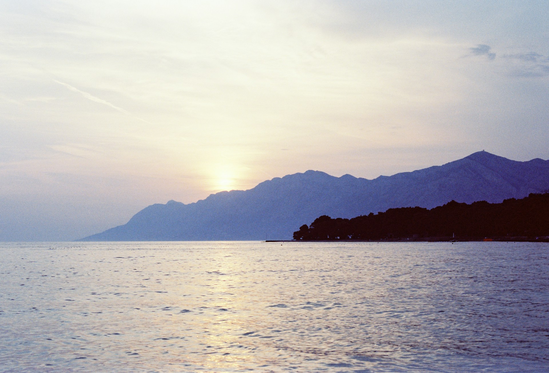 SeaCast revolutionizes Mediterranean Sea forecasting with AI-powered speed and accuracy